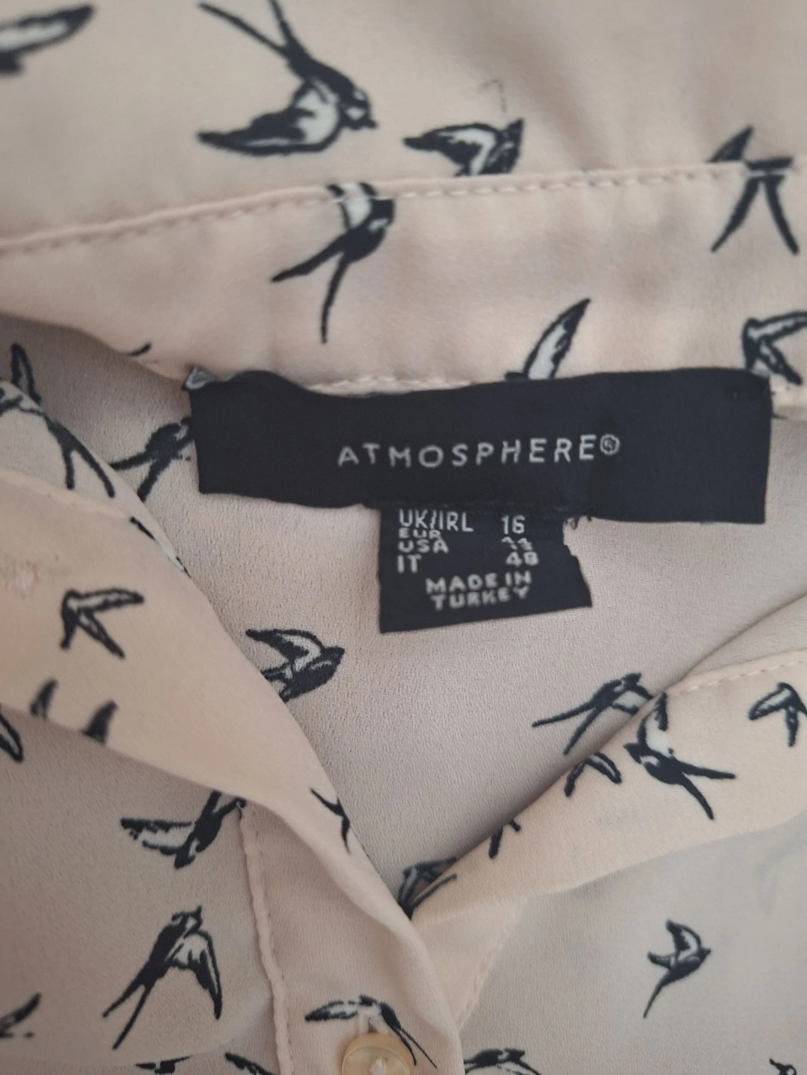 Atmosphere swallows beige pink shirt size 44 – photo 4